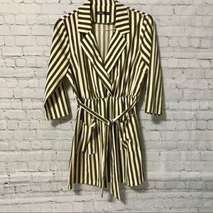 Boohoo striped 3/4 sleeve elastic waist dress. 10